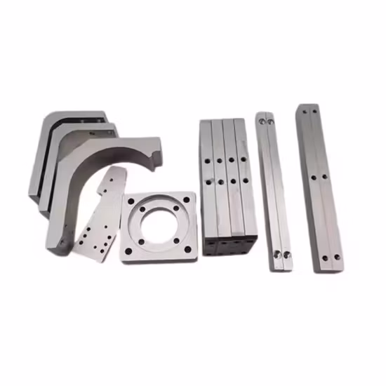 Pièces de tournage en aluminium d'usinage CNC plaquées oxyde noir